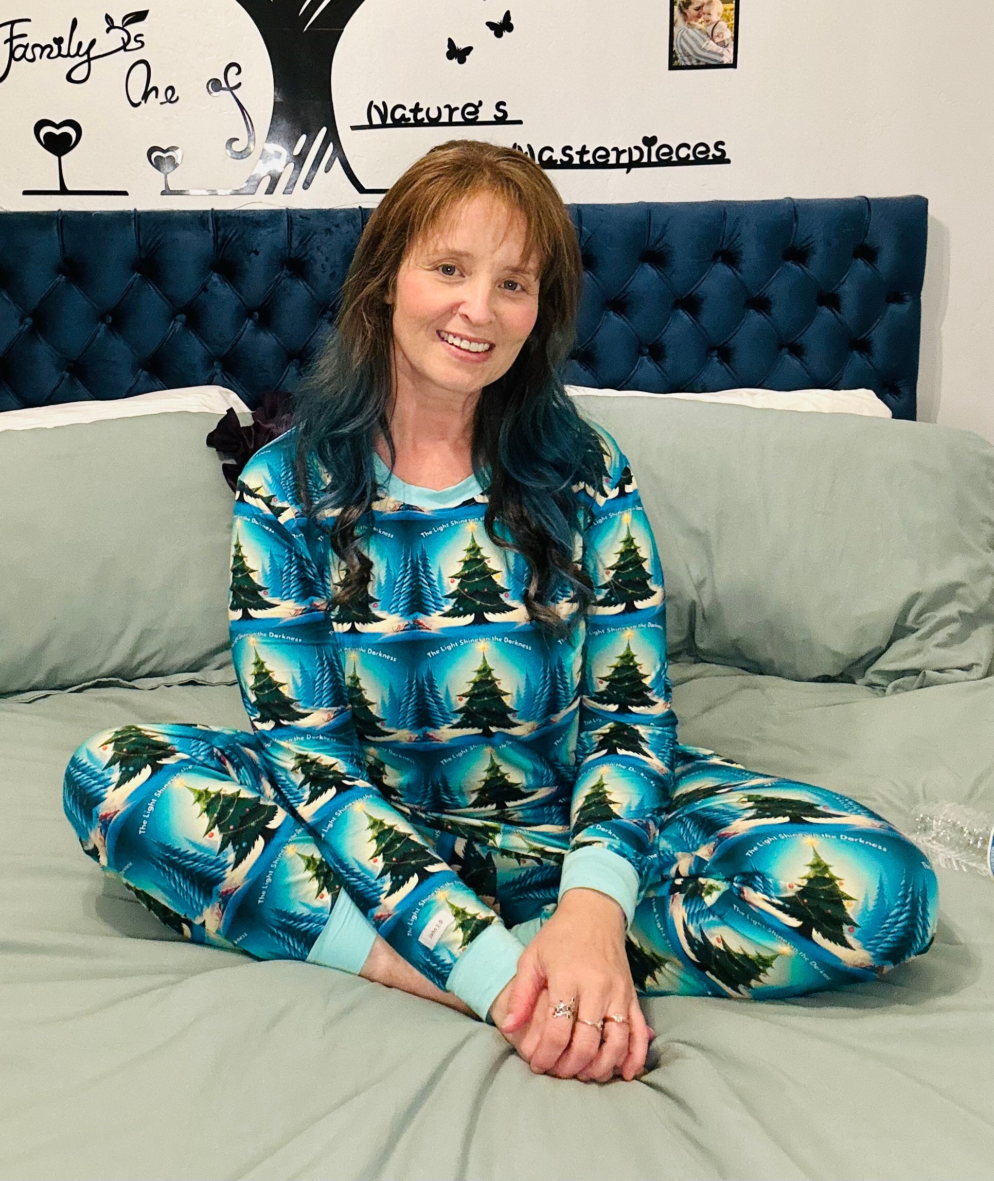 John 1:5 Adult Two-Piece Pajama Set